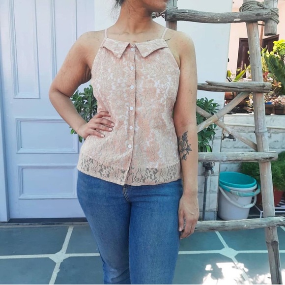 Tops - SOLD ❌ Peach Strappy Shirt Top